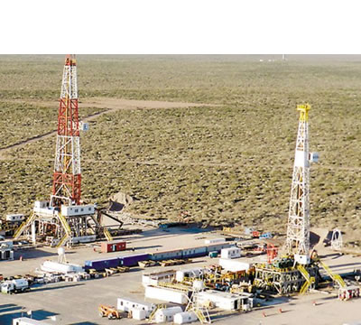 Yacimiento petrolífero Vaca Muerta Vaca Muerta1​ es una formación geológica de shale (petróleo de esquisto o shale oil y gas de lutita o shale gas) situado en la cuenca neuquina​ en las provincias de Neuquén, Río Negro, La Pampa y Mendoza, en Ar