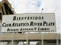 Entrada al estadio de River