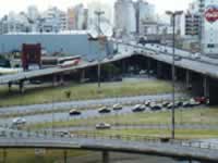 Union de autopista y la Av. 9 de Julio