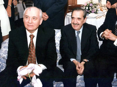 Mijail Gorbachov y Raúl Alfonsín