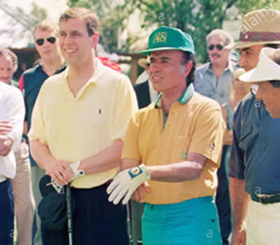 El Principe Andres con Menem jugando al Golf