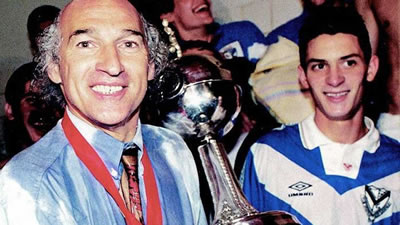 Carlos Bianchi con la campeón del Clausura en 1993