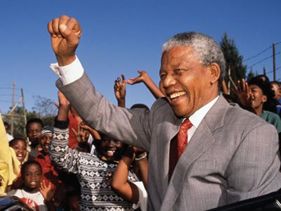 Nelson Mandela el día de su liberación