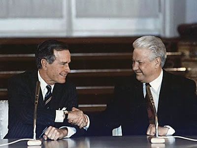 George H. W. Bush y Boris Yeltsin firman el Tratado Start II