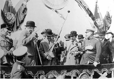 El presidente Alvear con el príncipe Eduardo de Windsor en Argentina.